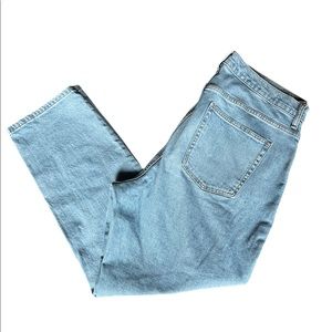 Everlane Curvy Cheeky Straight Jeans Light Wash Size 35 EUC Fashion Denim